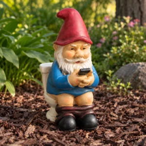 Gartenzwerg beim Kacken